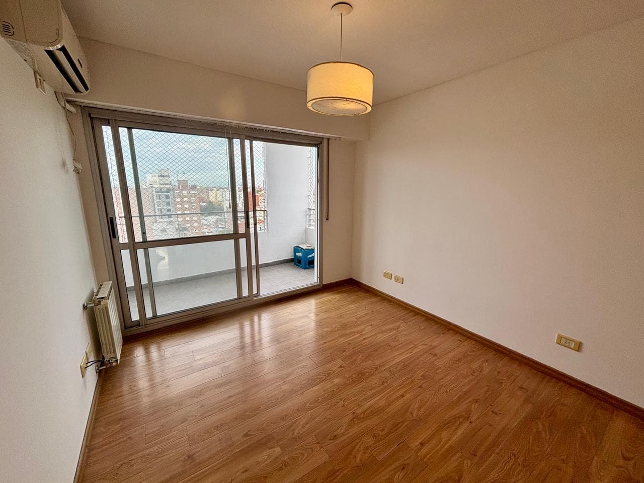 For Rent - 2-Bedroom Apartment in the Abasto Neighborhood, Rosario