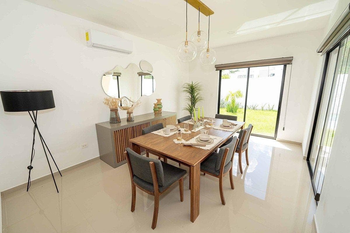 House for SALE in CHICHÍ SUÁREZ, northeast of MÉRIDA