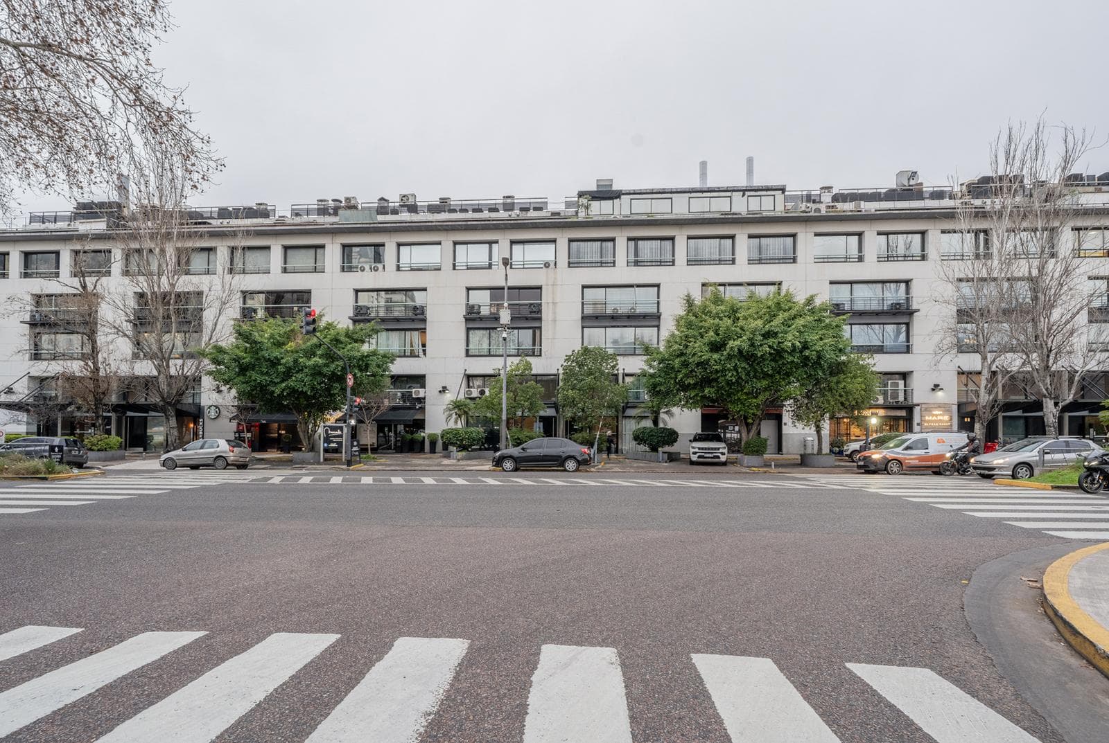 For Sale: Office, Duplex Apartment in Puerto Madero, Dique 3, Balcony with Terrace, 2 Dedicated Parking Spaces