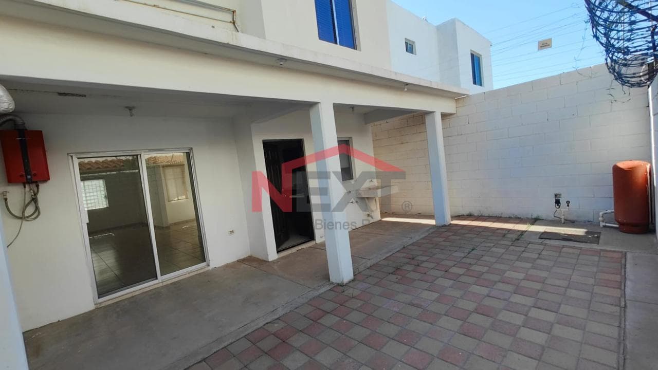 HOUSE FOR RENT LOCATED IN THE PUENTE REAL NEIGHBORHOOD