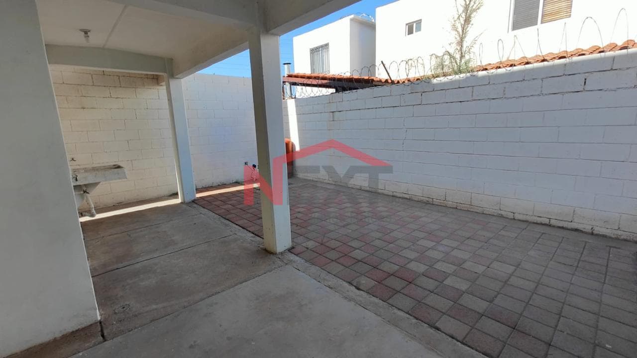 HOUSE FOR RENT LOCATED IN THE PUENTE REAL NEIGHBORHOOD