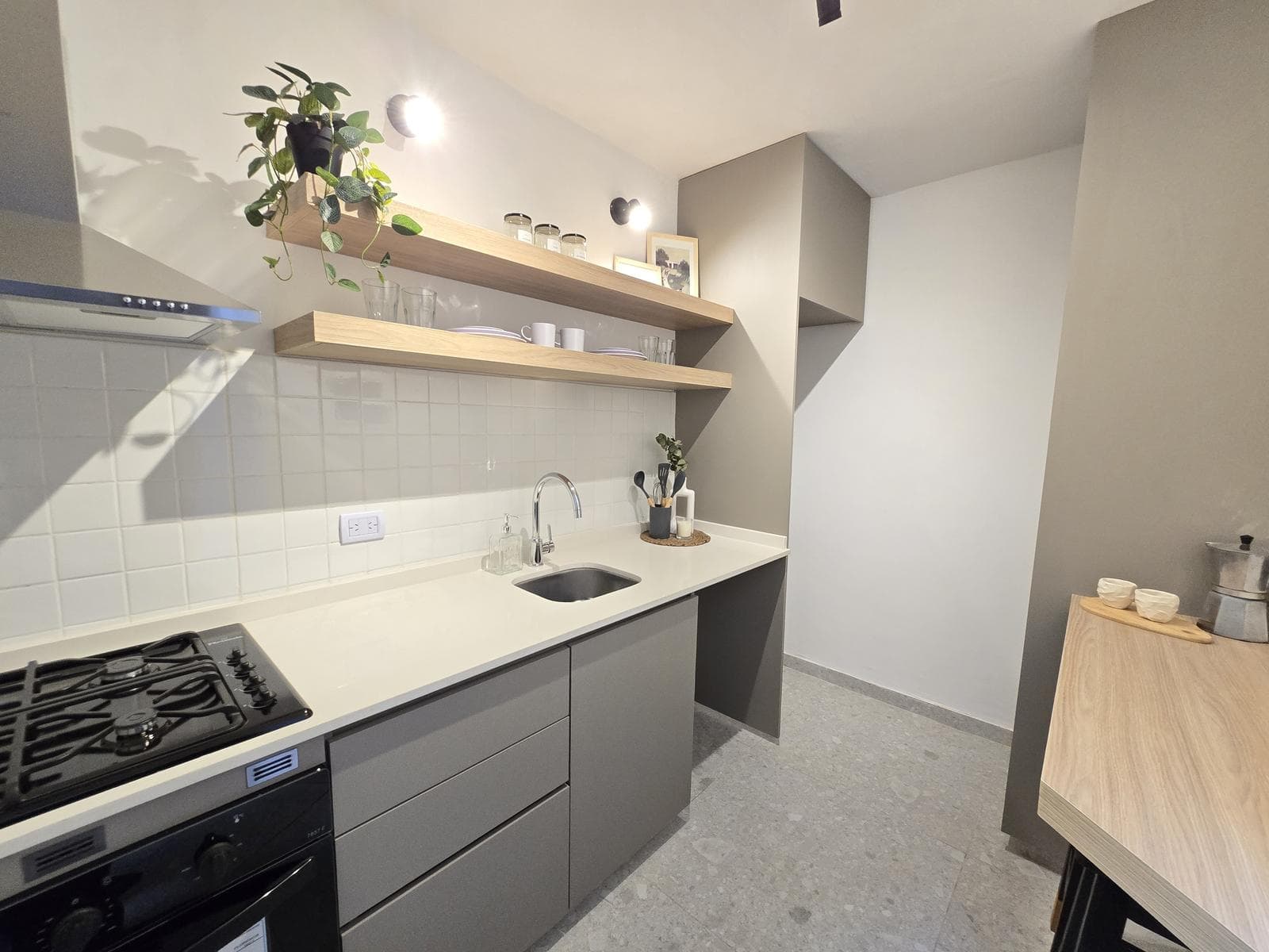 FOR SALE: Studio Apartment in Charcas and Laprida—2 rooms with a half-bath; very low maintenance fees