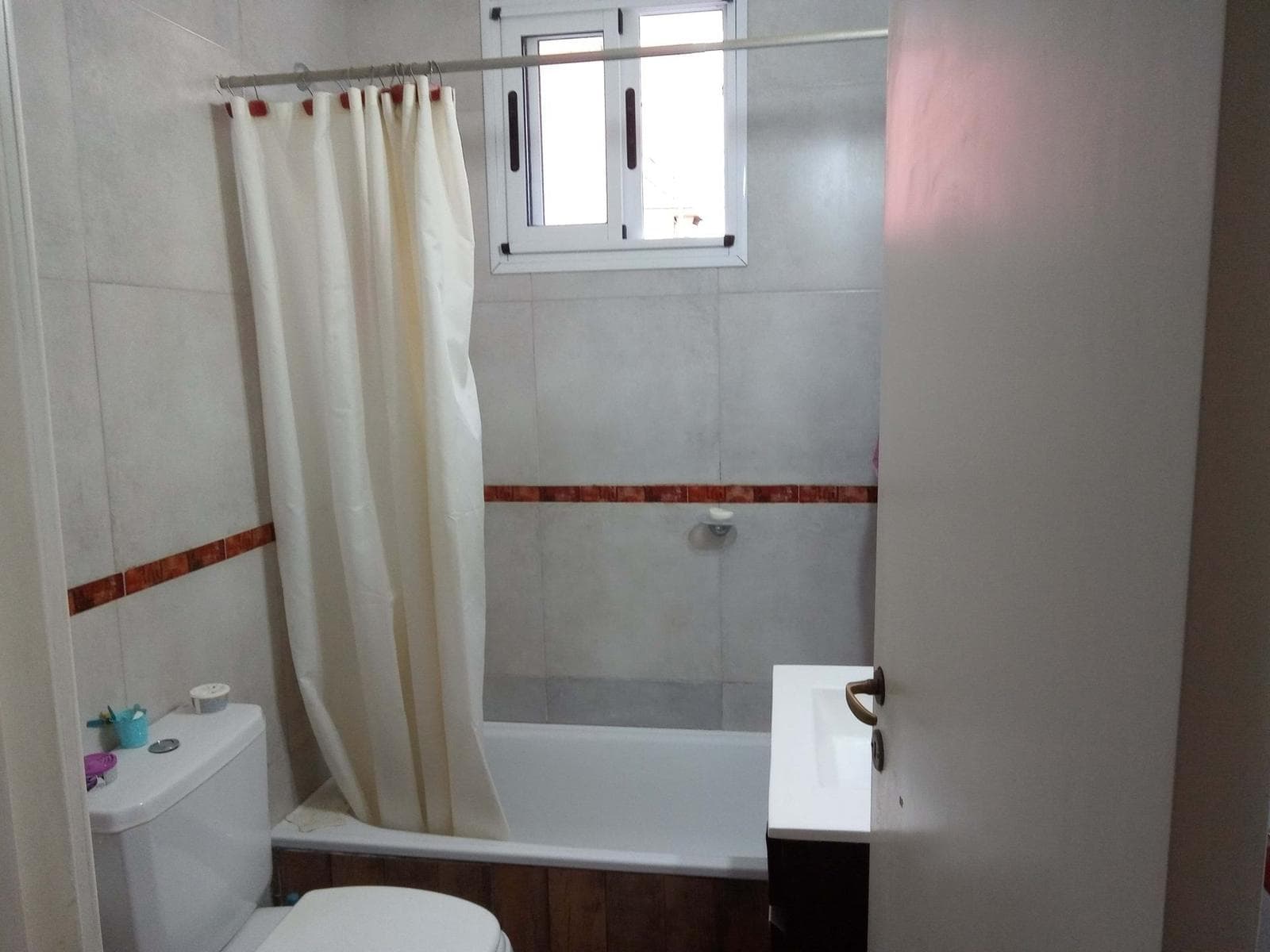 4-ROOM APARTMENT FOR SALE IN CABALLITO WITH A TERRACE