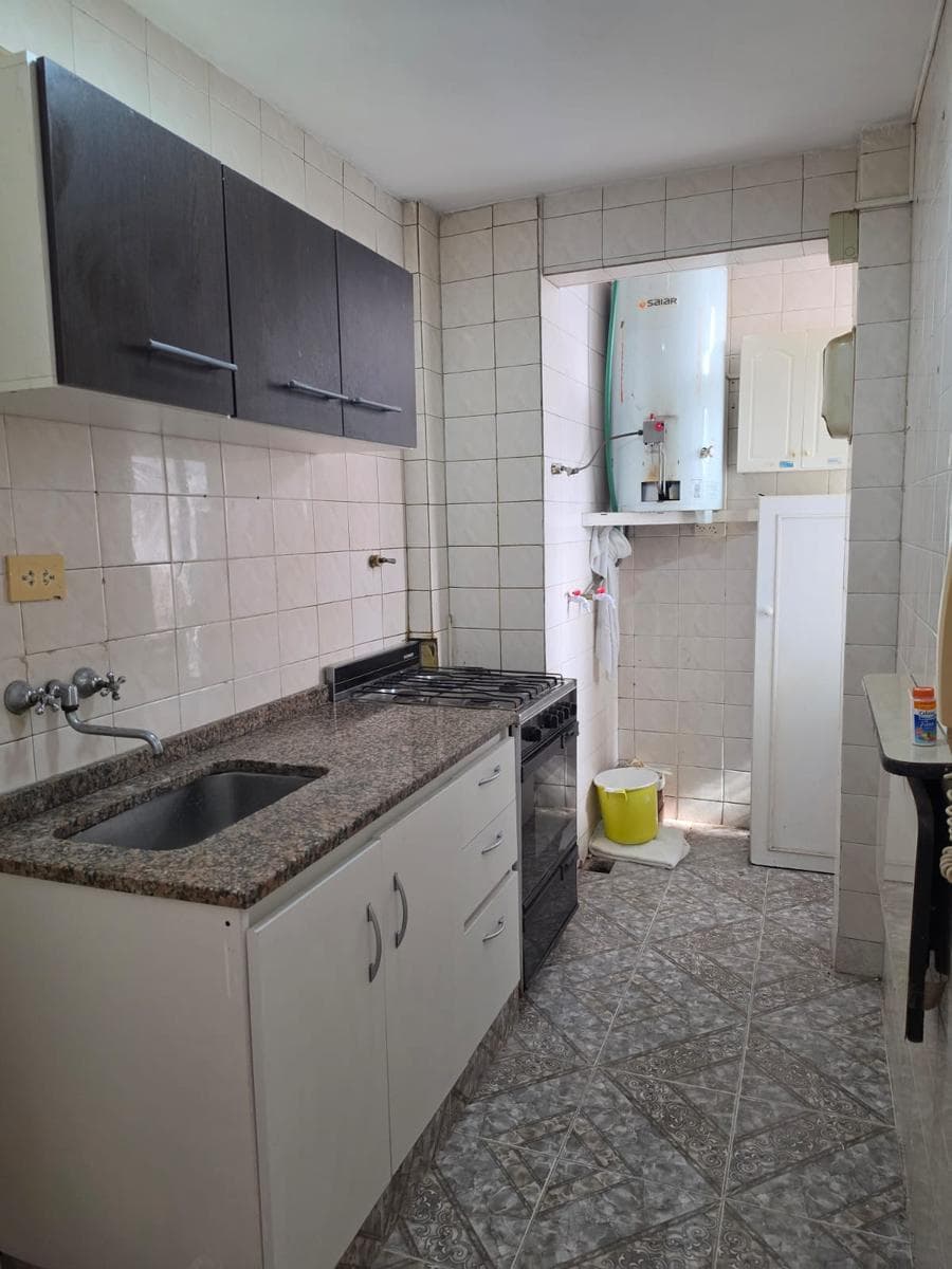 3-Room Apartment for Rent in Almagro