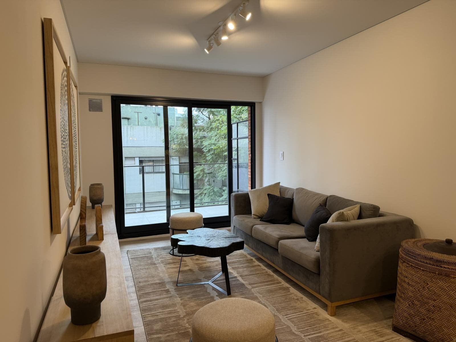 2-Bedroom Apartment on the Front Side