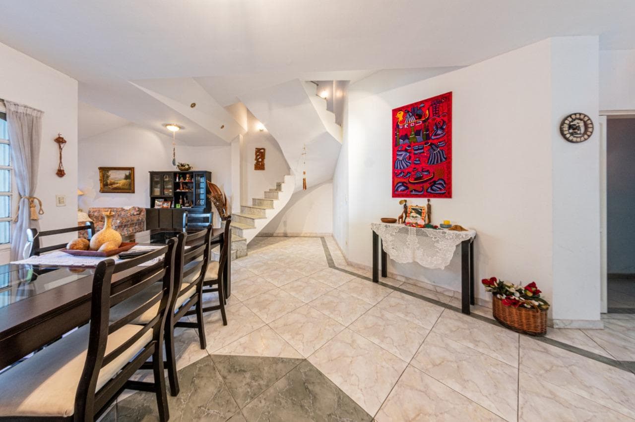 House in Jorge Cura