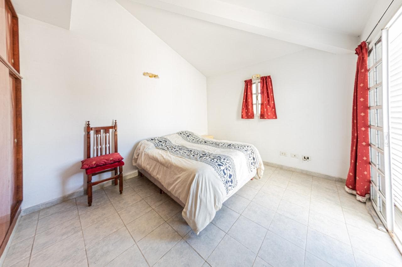 House in Jorge Cura