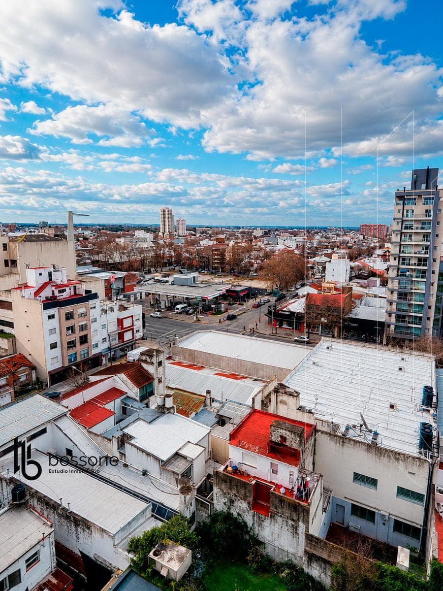 Apartment on Plaza Mitre with a Terrace and Double Garage