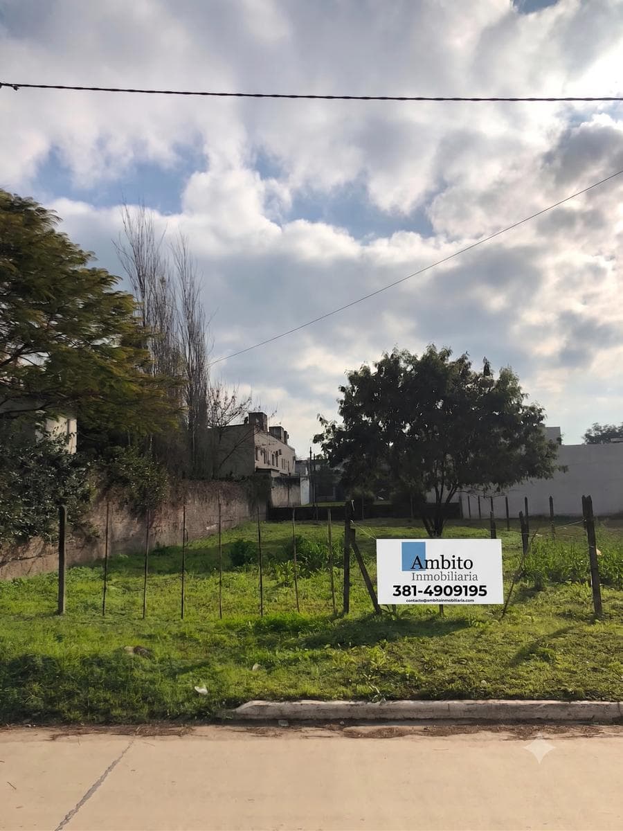 Land in Yerba Buena