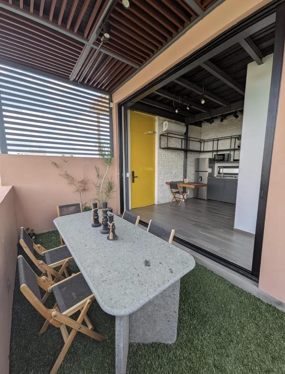 Apartment in Colomos, Providencia