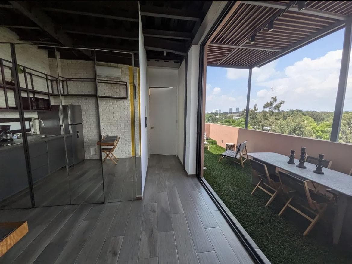 Apartment in Colomos, Providencia