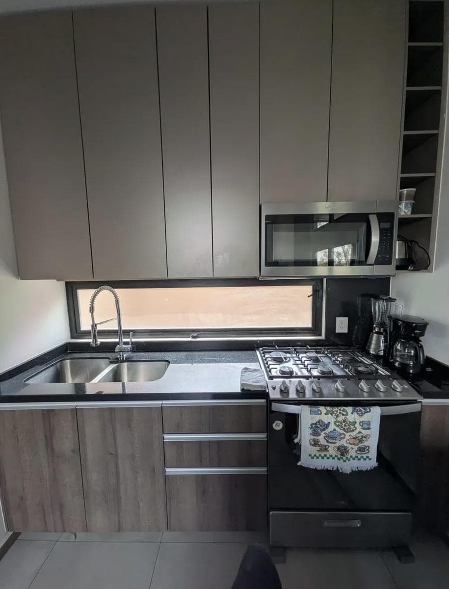 Apartment for Rent in Colomos, Providencia