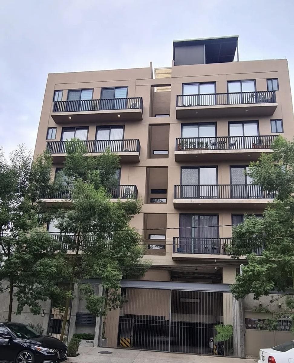 Apartment for Rent in Colomos, Providencia