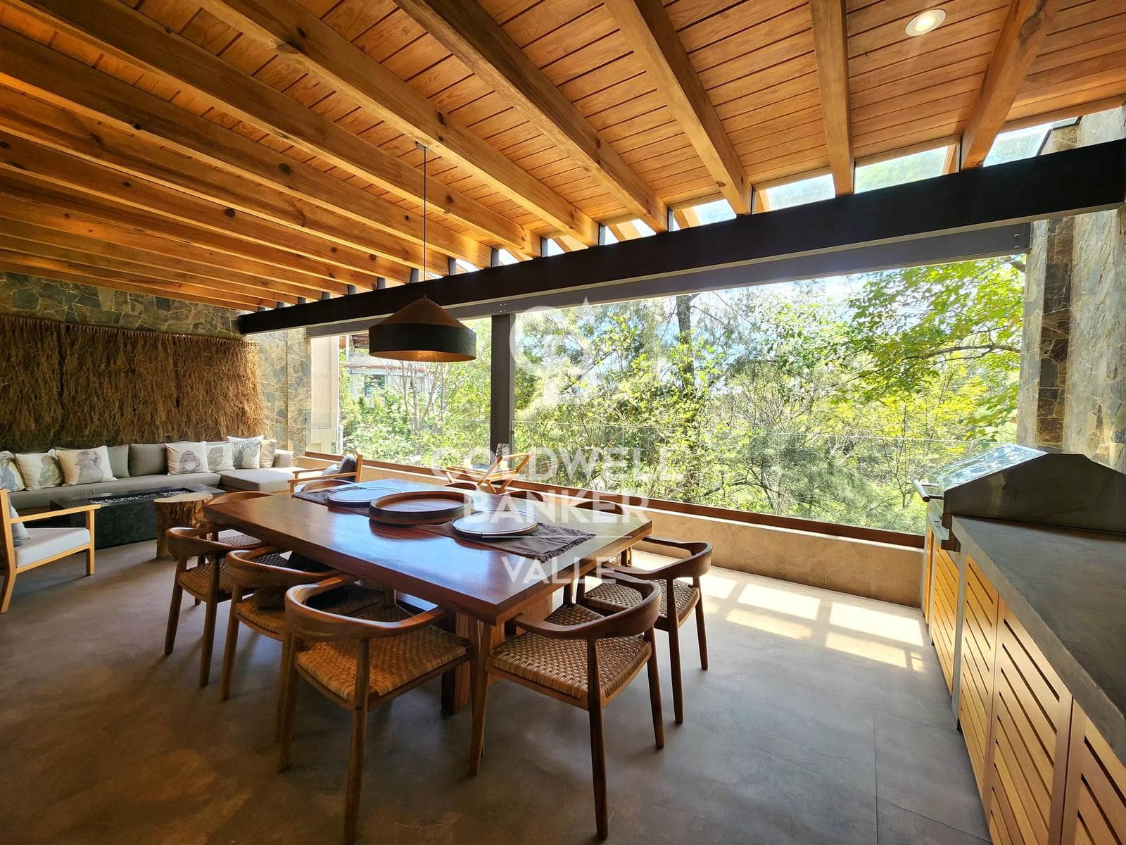 House for Rent in Valle de Bravo