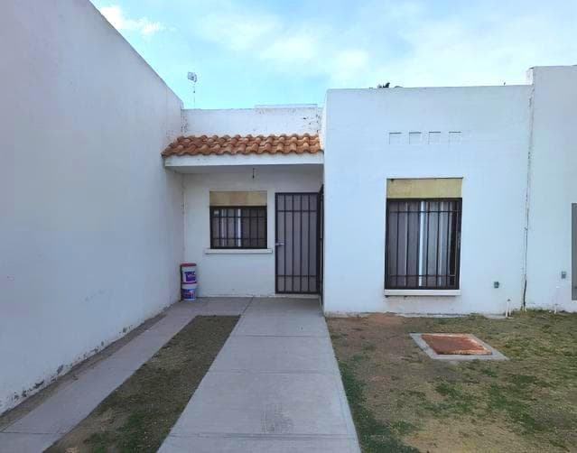 House for Sale in Campo Real, Arboledas de Paso Blanco, Jesús María, Aguascalientes