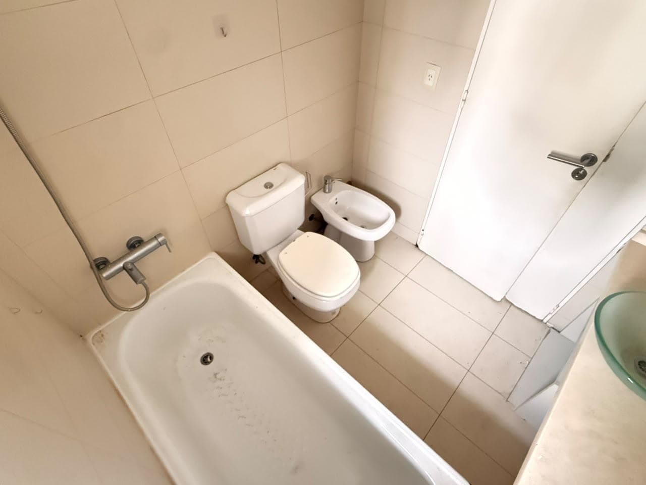 FOR RENT: Studio Apartment in San Telmo with Full Amenities