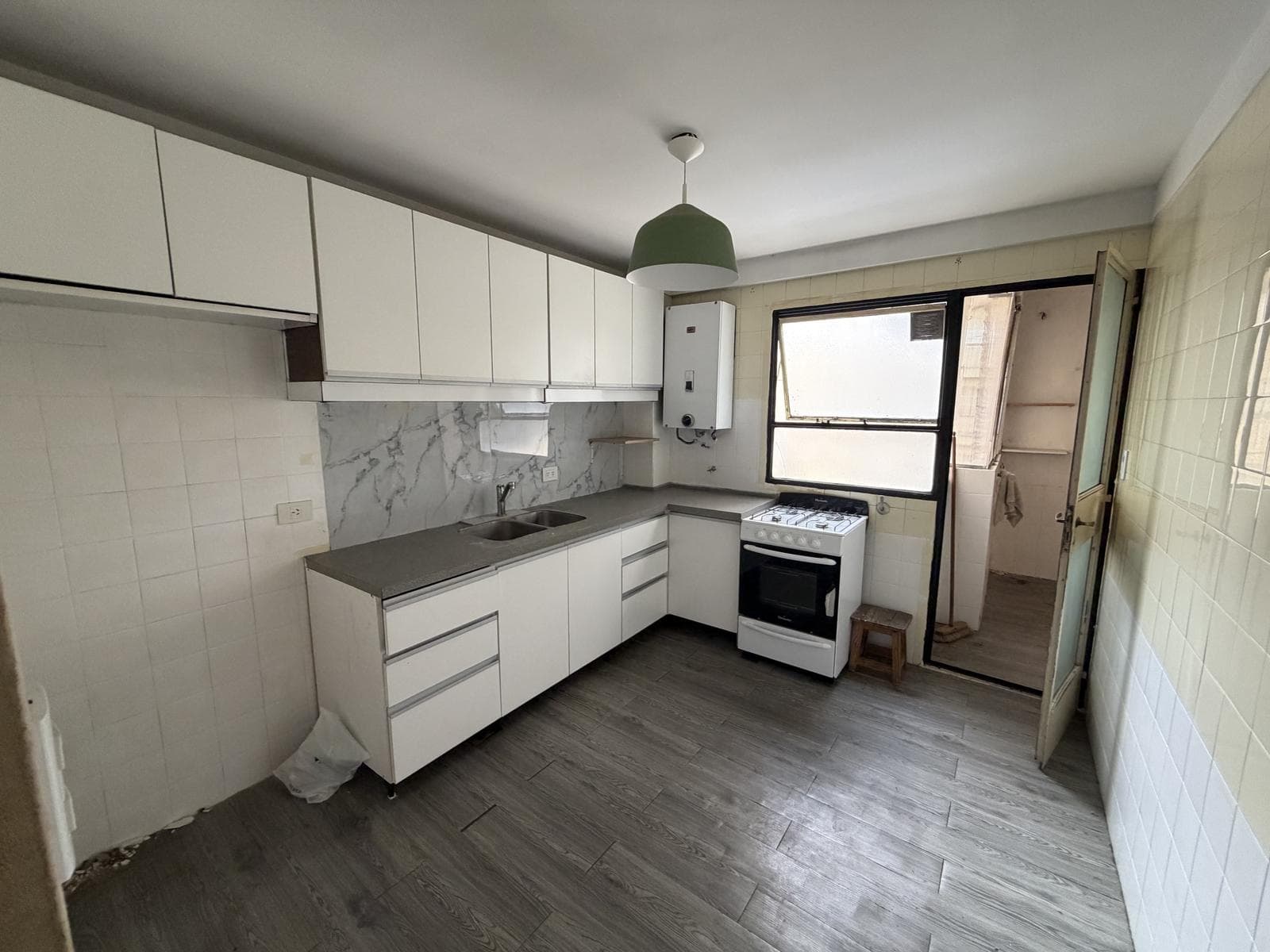 3-Room Apartment for Rent Office