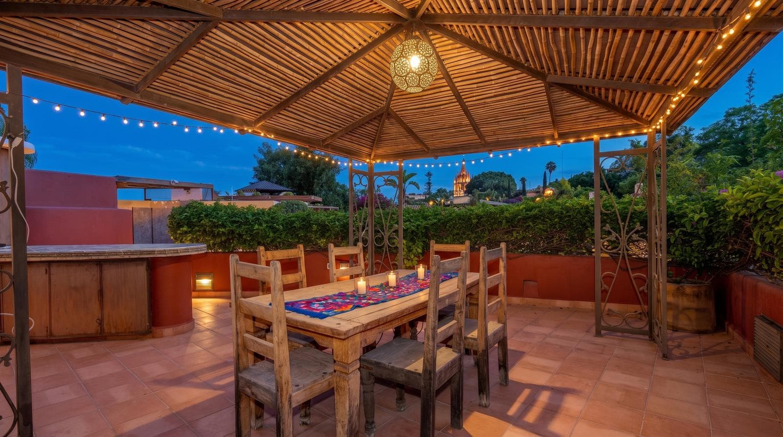 Casa Árbol | Light, Design, and a Dreamy Roof Terrace in the Historic Center of San Miguel de Allende