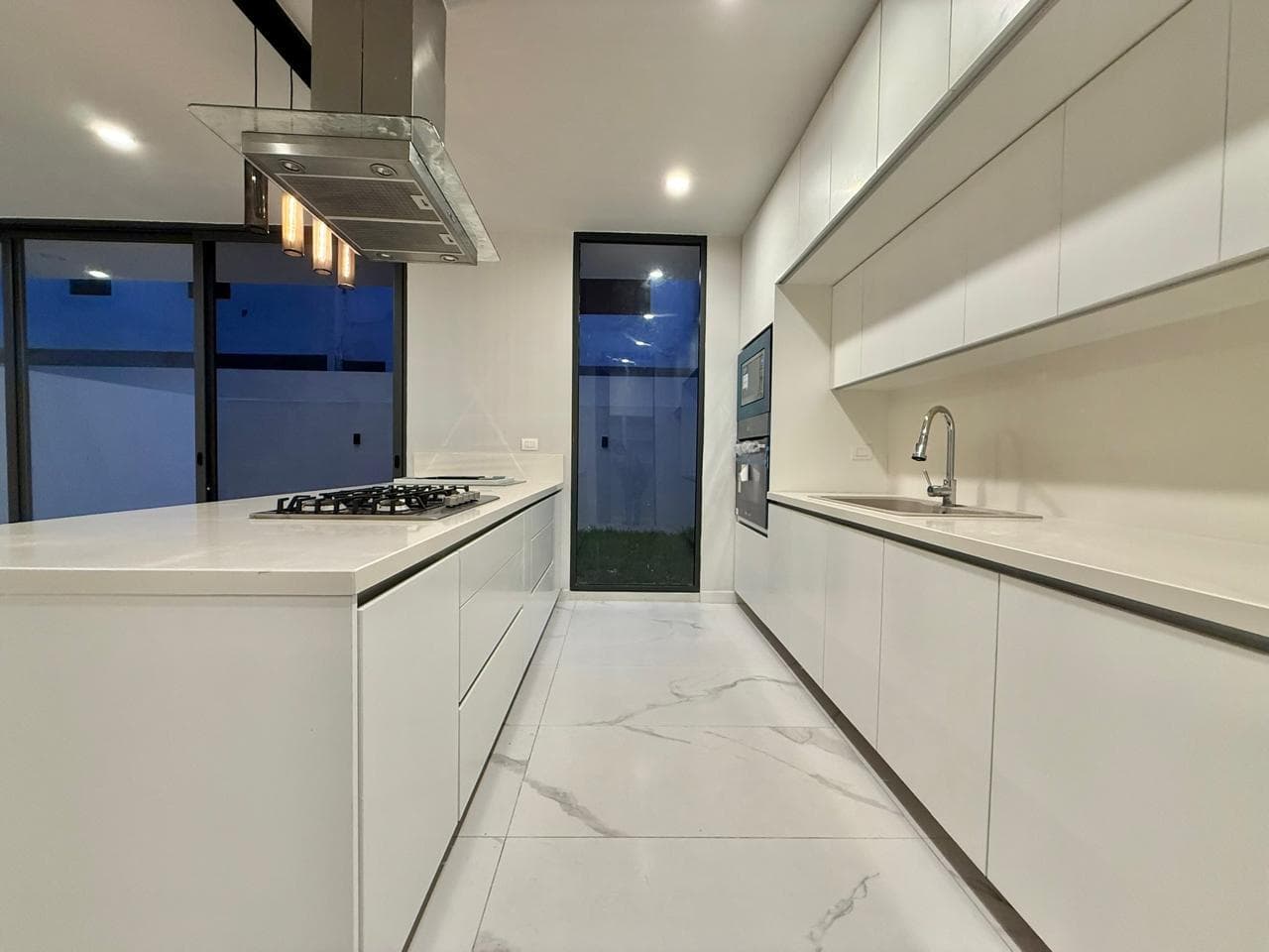 CASA EN RENTA RIO RESIDENCIAL AV 135 CANCUN ZONA SUR