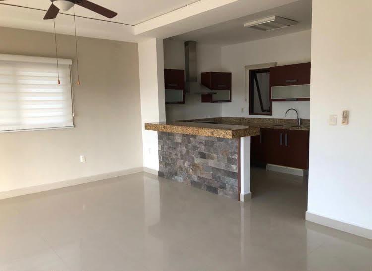 DEPARTAMENTO EN RENTA SERENA CUMBRES AV HUAYACAN CANCUN