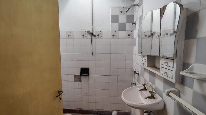 House and Two Apartments for Sale in Jardín del Pilar