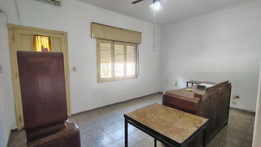 House and Two Apartments for Sale in Jardín del Pilar