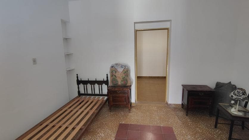 House and Two Apartments for Sale in Jardín del Pilar