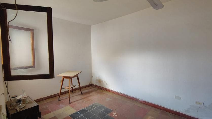 House and Two Apartments for Sale in Jardín del Pilar