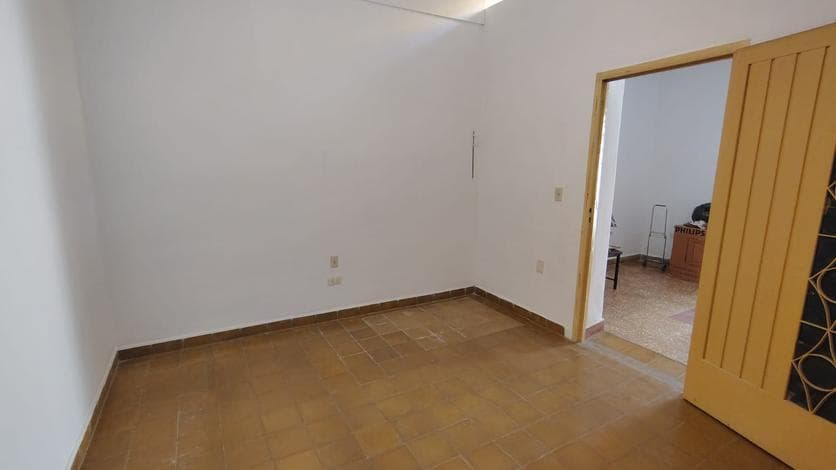 House and Two Apartments for Sale in Jardín del Pilar
