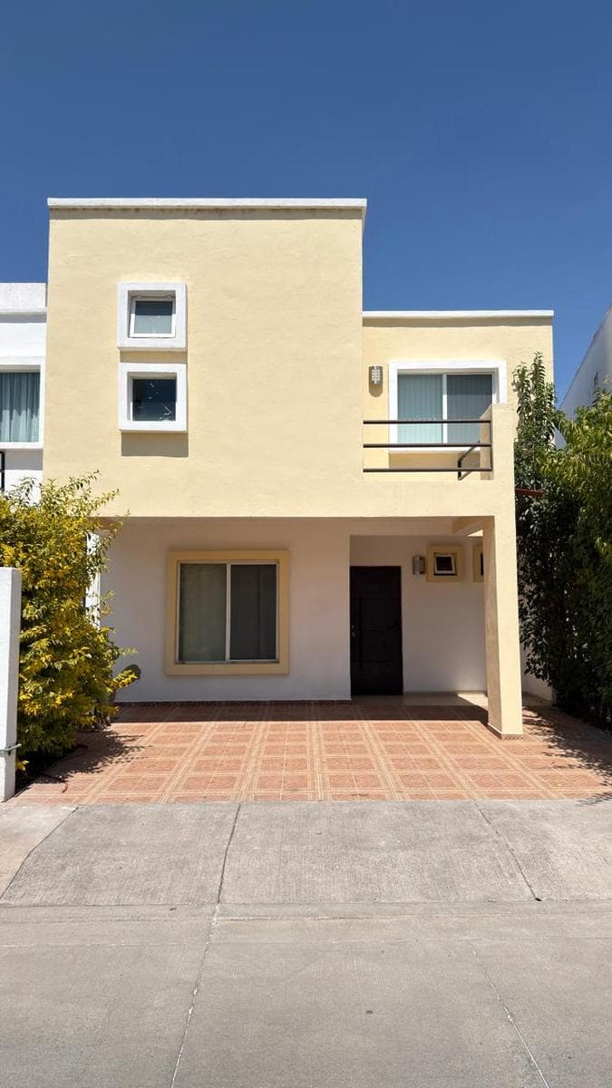 Furnished House in Oasis Residencial with 3 Bedrooms, Gated Community, and Amenities Including a Pool