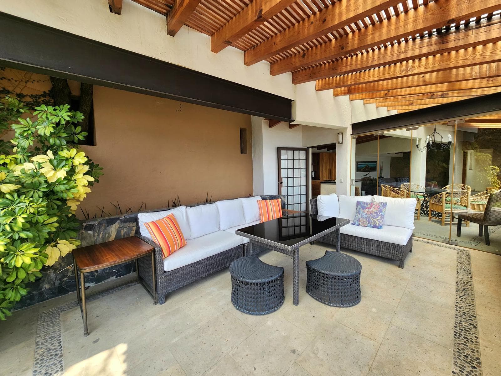 House for Rent, within the Sanctuary. Valle de Bravo