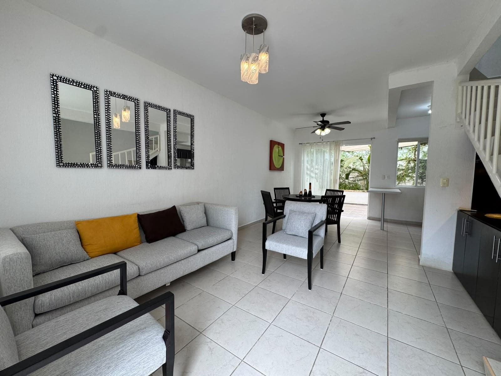House in Los Olivos: 3 bedrooms, furnished and fully equipped