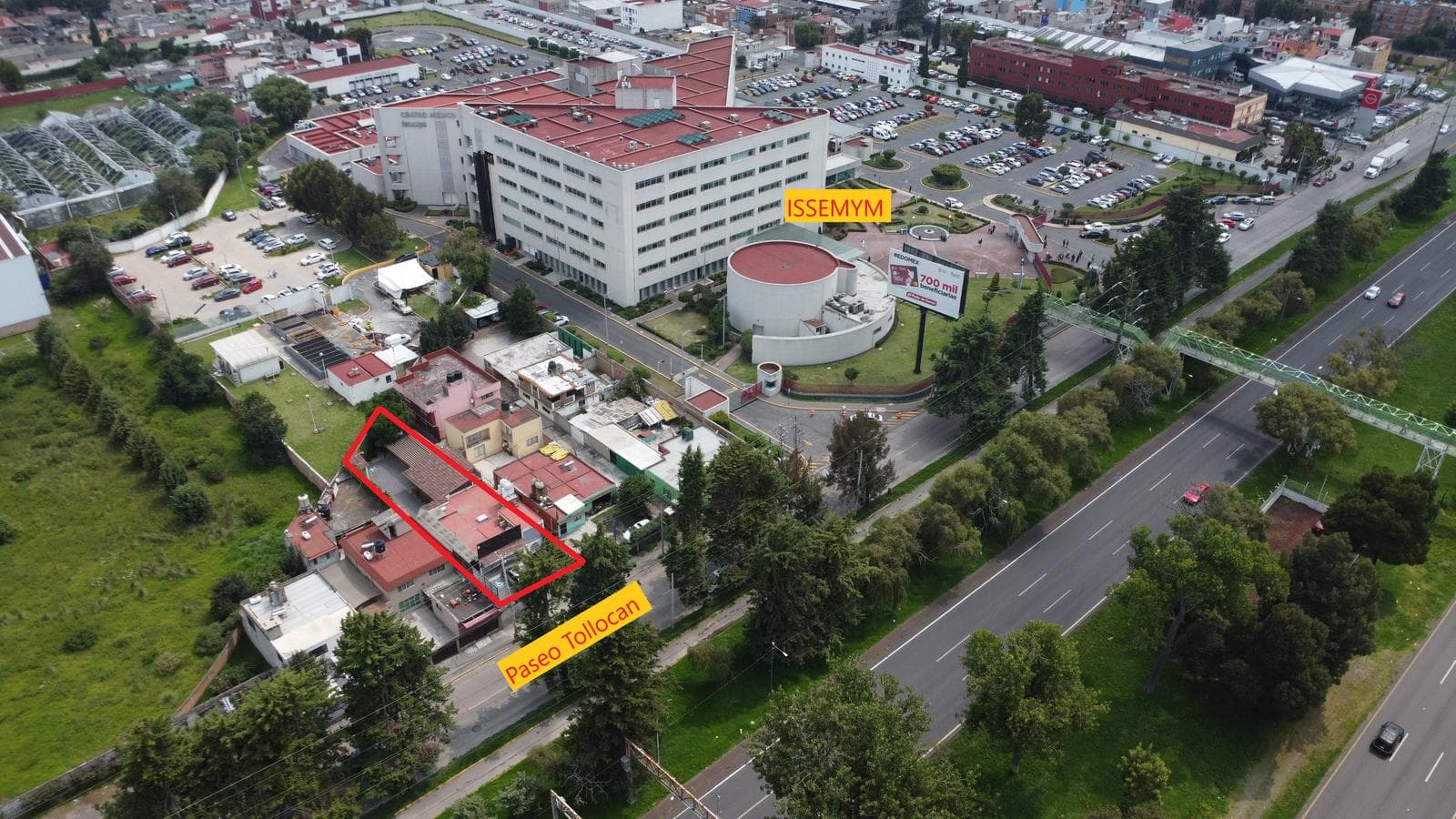 OFFICE FOR RENT IN METEPEC ON PASEO TOLLOCAN