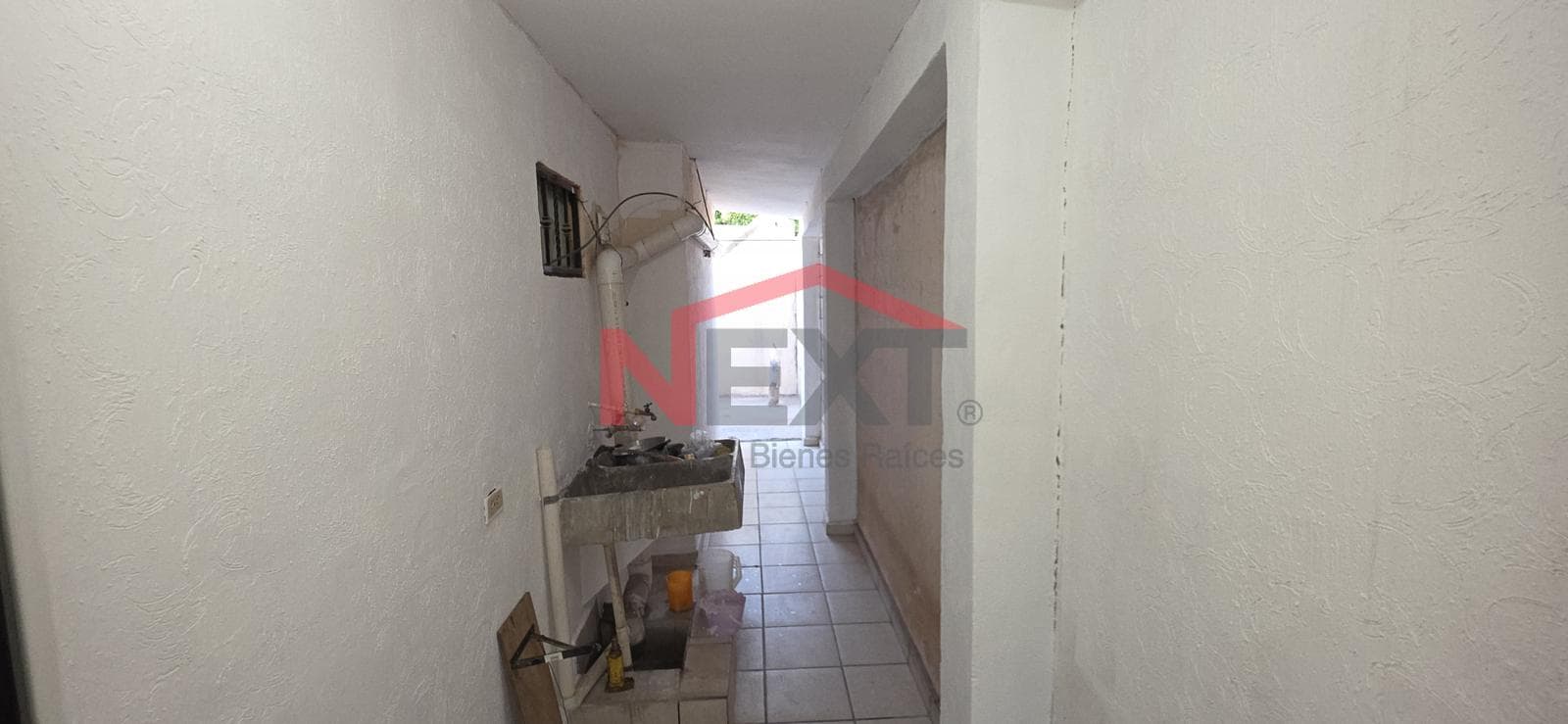 HOUSE FOR SALE IN THE NUEVA PALMIRA NEIGHBORHOOD