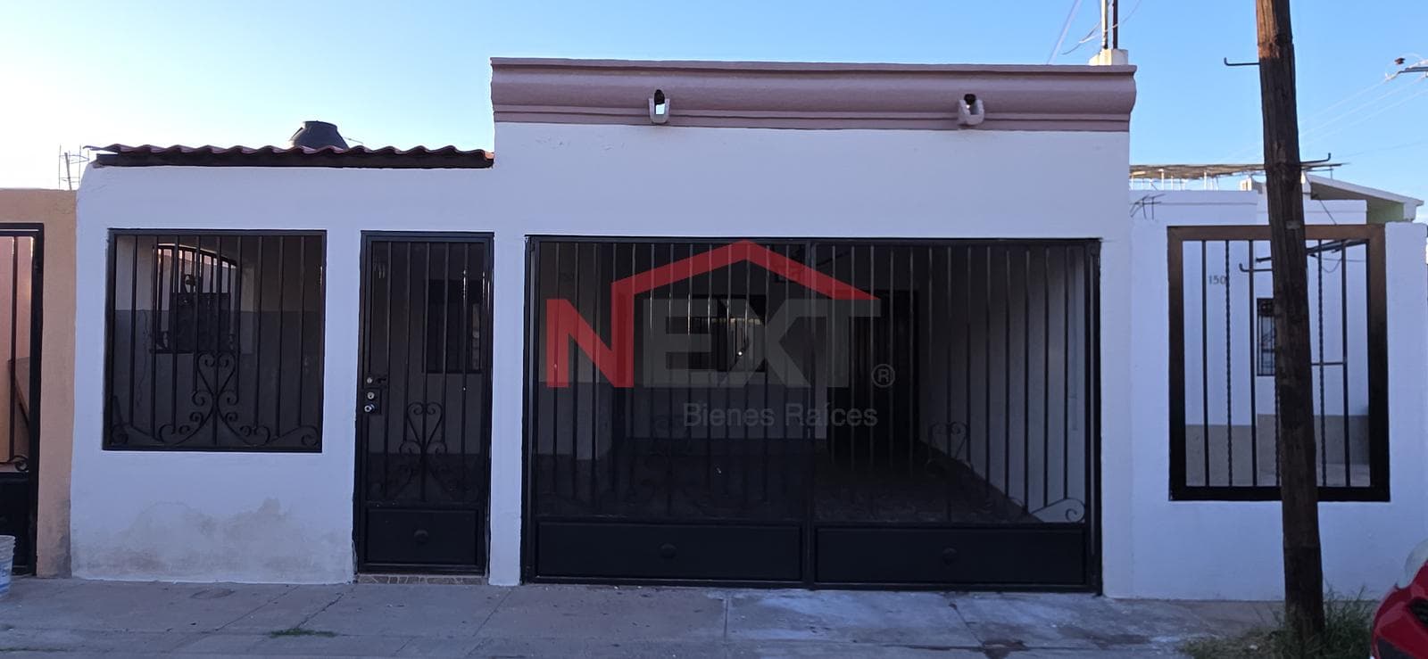 HOUSE FOR SALE IN THE NUEVA PALMIRA NEIGHBORHOOD