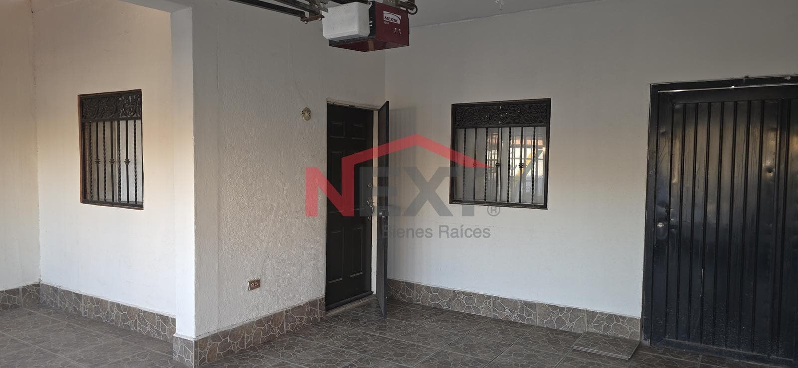 HOUSE FOR SALE IN THE NUEVA PALMIRA NEIGHBORHOOD