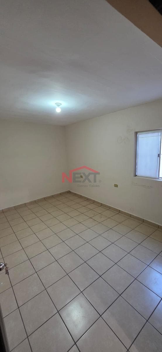 HOUSE FOR SALE IN THE NUEVA PALMIRA NEIGHBORHOOD