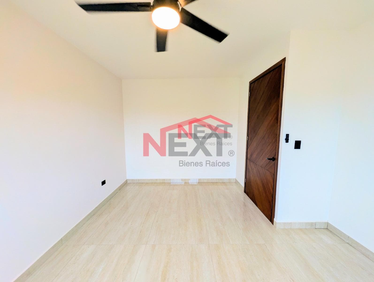 HOUSE FOR SALE IN ALTOZANO RESIDENCIAL