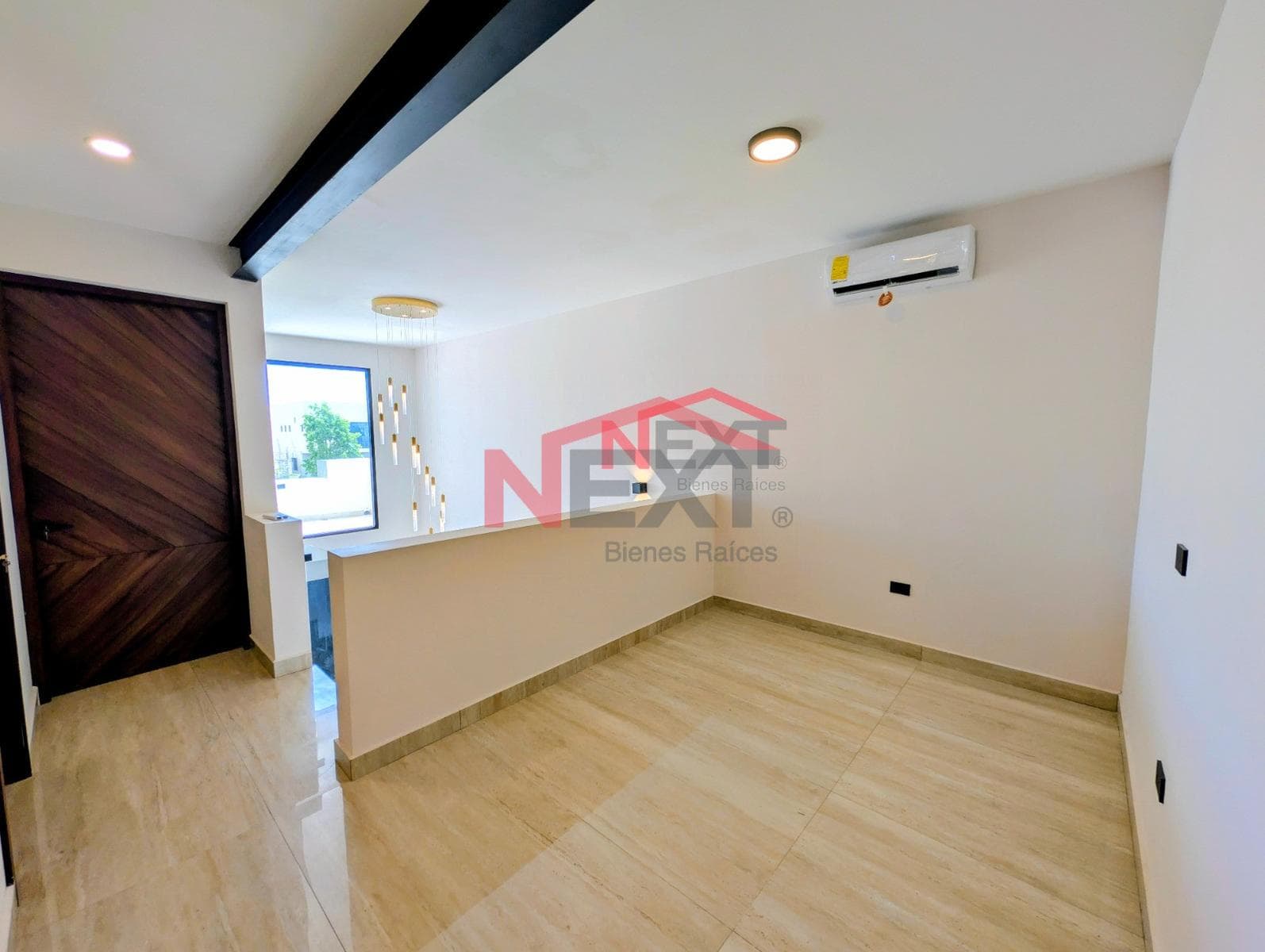 HOUSE FOR SALE IN ALTOZANO RESIDENCIAL