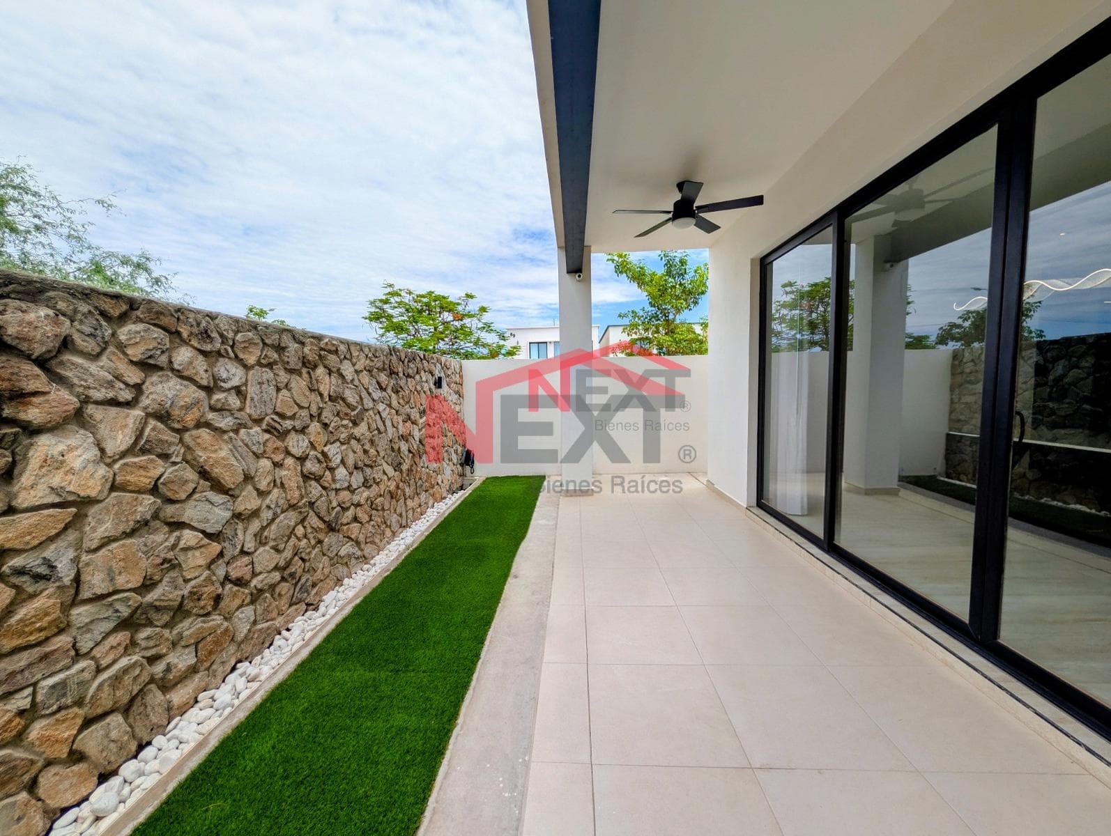 HOUSE FOR SALE IN ALTOZANO RESIDENCIAL