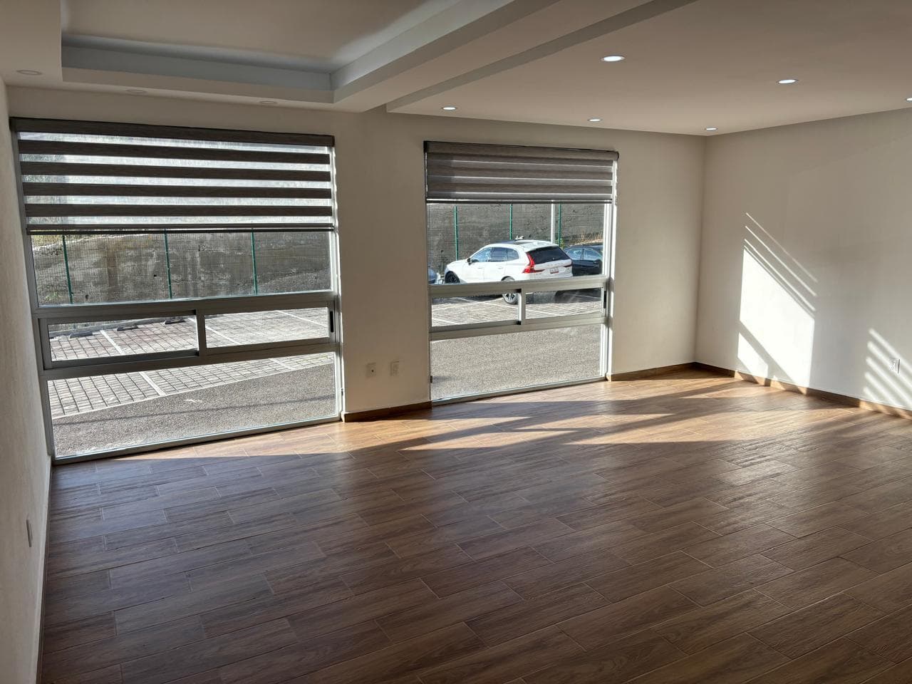 Apartment for Rent in Bosque Esmeralda, Atizapan de Zaragoza