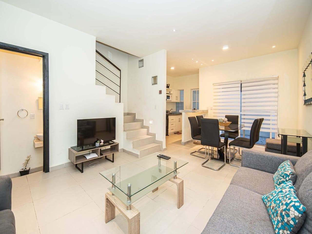 Furnished 3-Bedroom House for Rent | Selvanova, Playa del Carmen
