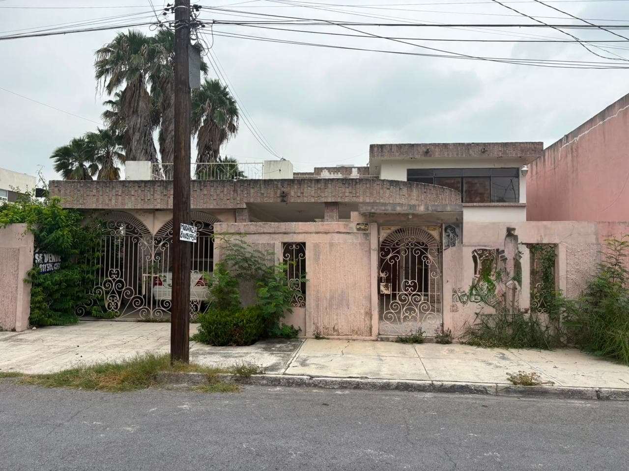HOUSE FOR SALE IN THE ROMA NEIGHBORHOOD, MONTERREY, NUEVO LEÓN