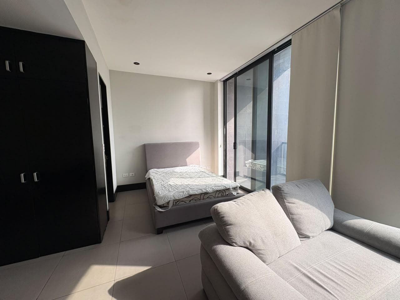 LOFT FOR RENT ON VIA CORDILLERA IN VALLE PONIENTE