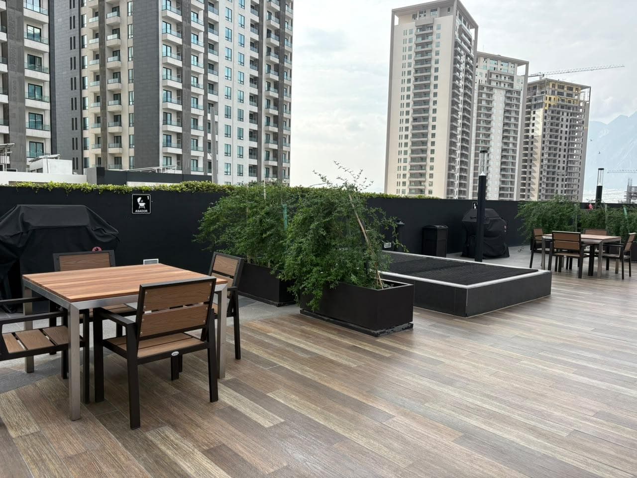 LOFT FOR RENT ON VIA CORDILLERA IN VALLE PONIENTE