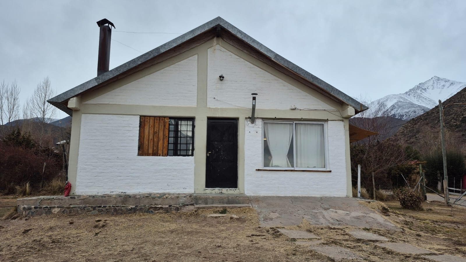 House in Piedras Blancas, Potrerillos—ideal for residential use or tourism