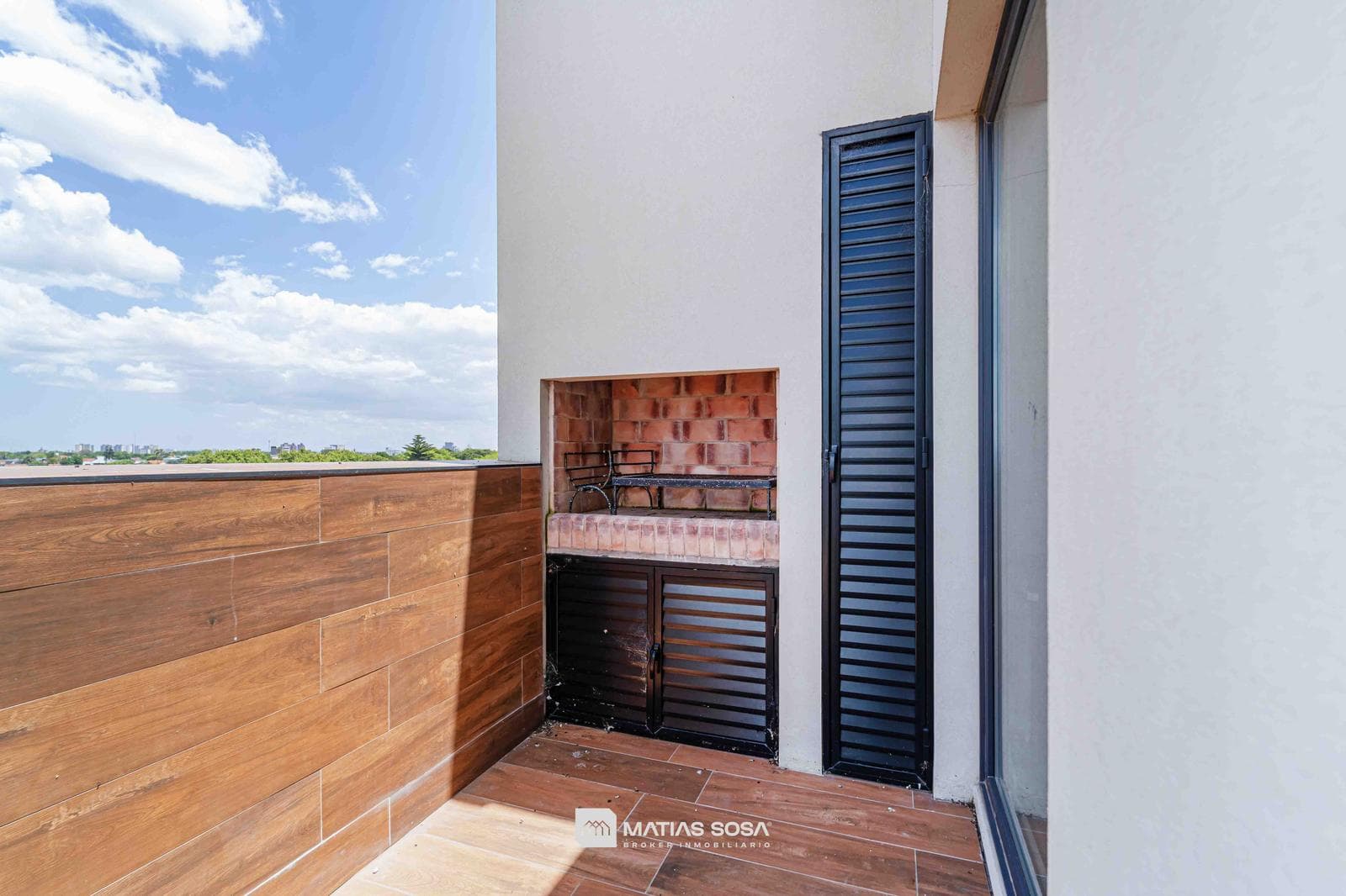 For Sale - 4-room duplex - Partial ocean view - Brand-new - Constitución area