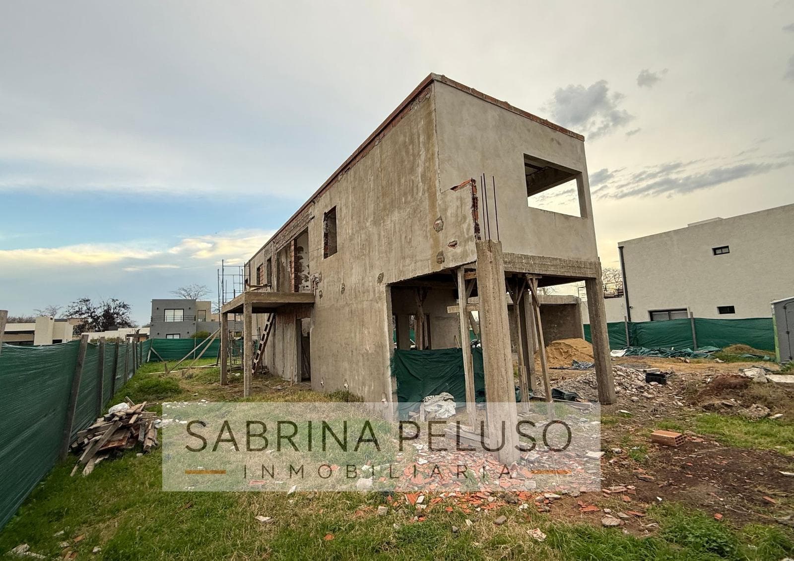 House for Sale in Prados del Oeste