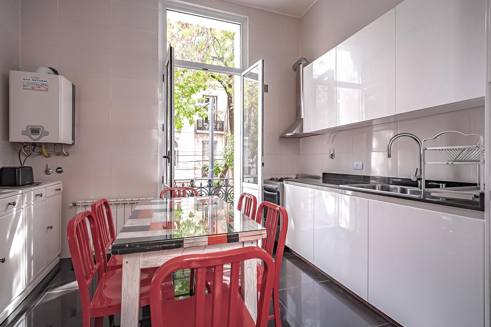 4-room apartment for sale with a terrace in Recoleta