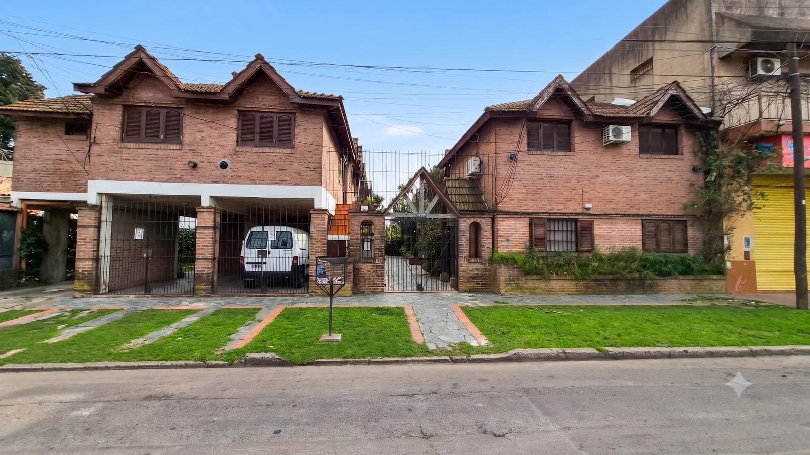 Apartment with garage FOR SALE, Villa Morra I, Pilar.